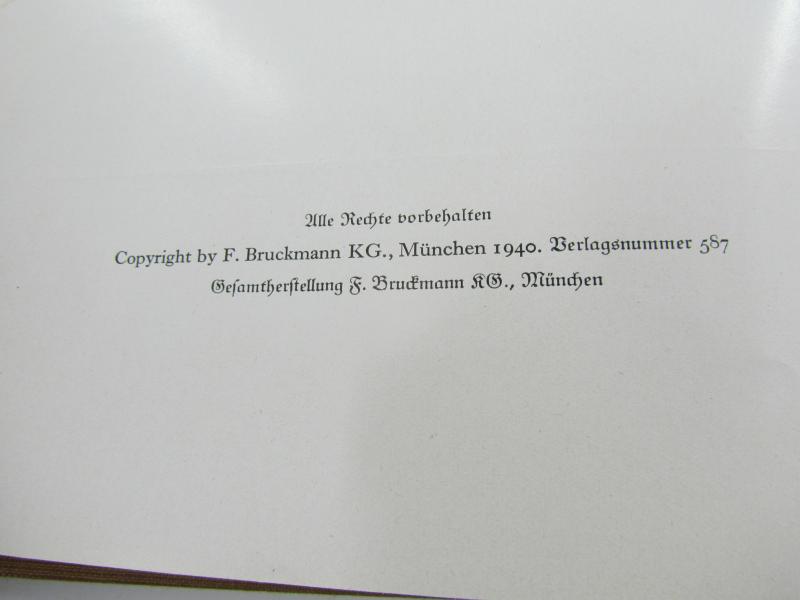 Book : Zwischen Kantsch und Tibet