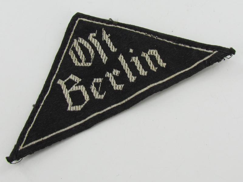 BDM ( Bund Deutscher Mädel ) Ost Berlin District Sleeve Triangle
