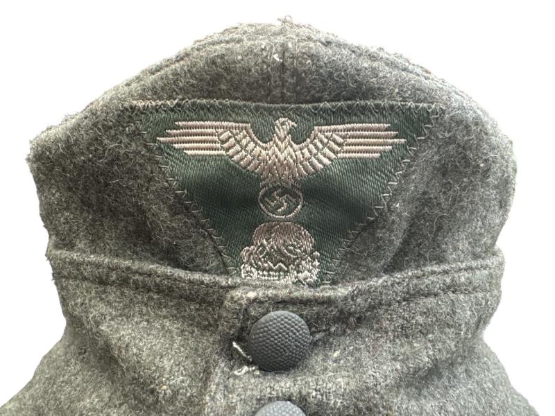 Waffen SS M43 fieldcap, Trapezoid insignia