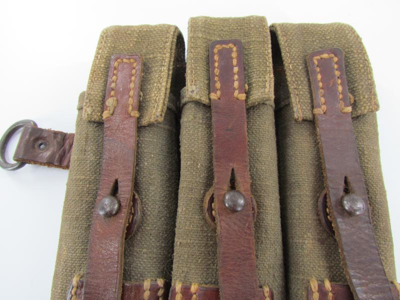 WH/SS Matching Green MP40 Pouches ....1942
