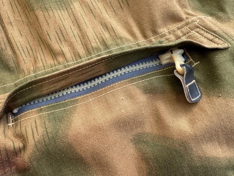 M42 Fallschirmjäger 'Knochensack' smock in Sumpftarn44 camouflage...Mint