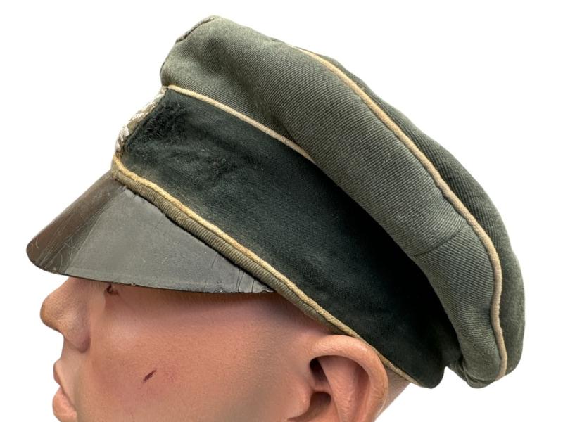 Wehrmacht (Heer) Infantry Officer 'Crusher' Visor Cap