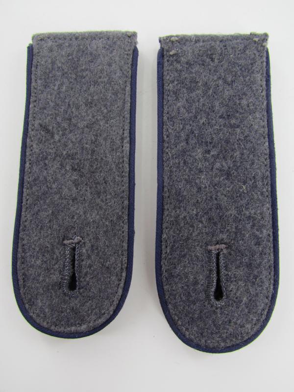Luftwaffe EM Medical/Sanitater Shoulder Boards