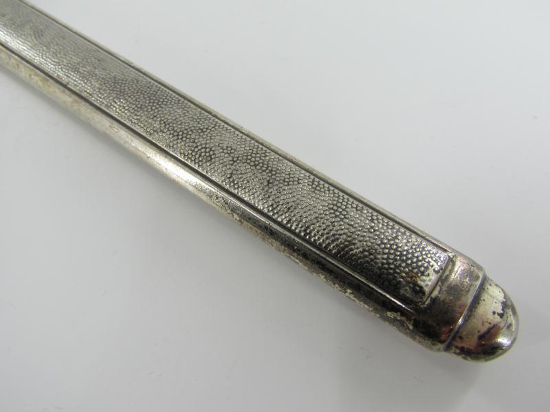 Wehrmacht Heer Army Dagger by Eickhorn-Solingen with Porte Pé