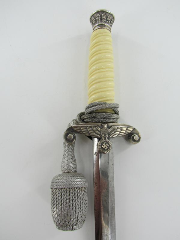 Wehrmacht Heer Army Dagger by Eickhorn-Solingen with Porte Pé