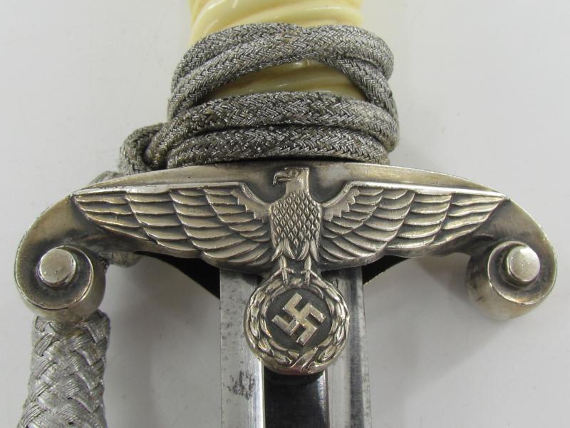 Wehrmacht Heer Army Dagger by Eickhorn-Solingen with Porte Pé