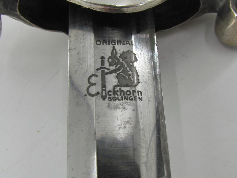 Wehrmacht Heer Army Dagger by Eickhorn-Solingen with Porte Pé