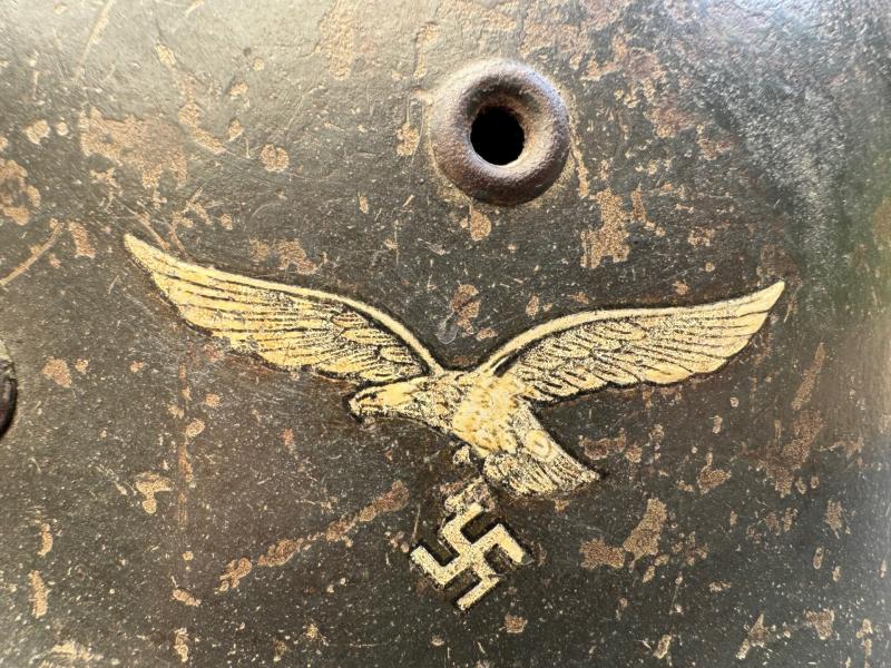 Wehrmacht Luftwaffe M40 Single Decal Helmet ET64