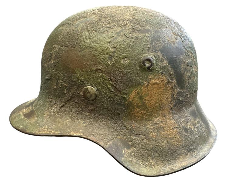 WH/SS M42 Helmet in Rough 4 Tone Camouflage Paint
