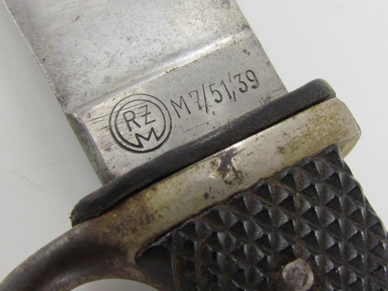 Hitler Youth Knife by RZM M7/51 ( Anton Wingen ) 1939