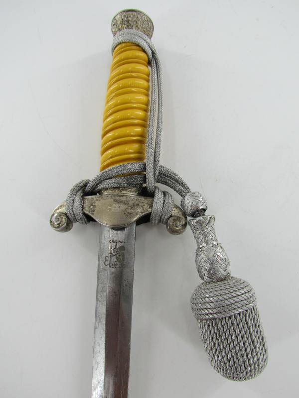 Wehrmacht Heer Army Dagger by Eickhorn-Solingen with Porte Pé