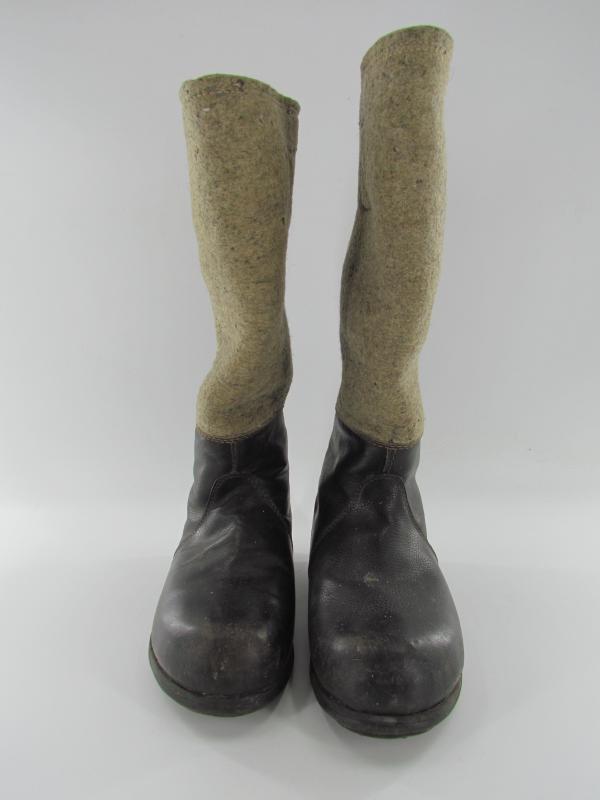 WH/SS Winter boots RB Numbered and dated 1944