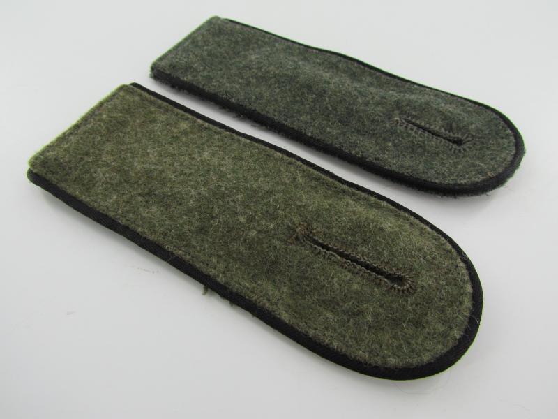 Wehrmacht ( Heer ) M45 Pioneer shoulder boards