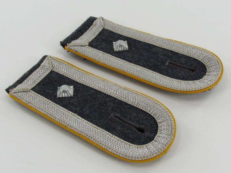 Luftwaffe Shoulder boards for