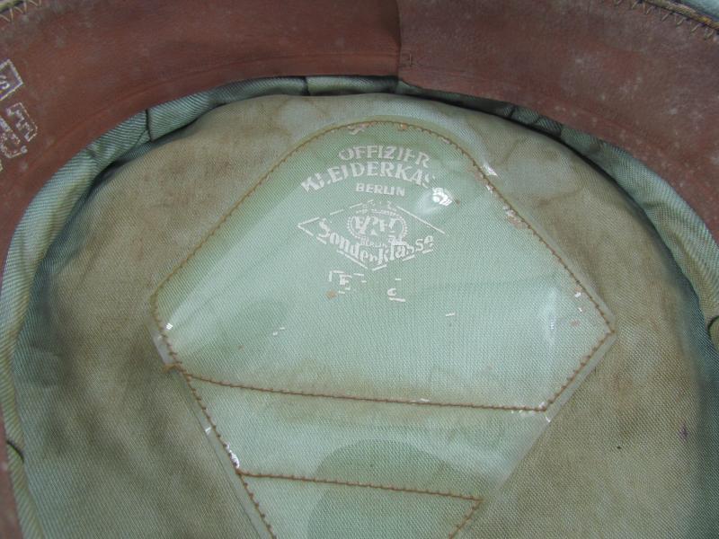 Wehrmacht (Heer) officer Panzer visor cap by Erel