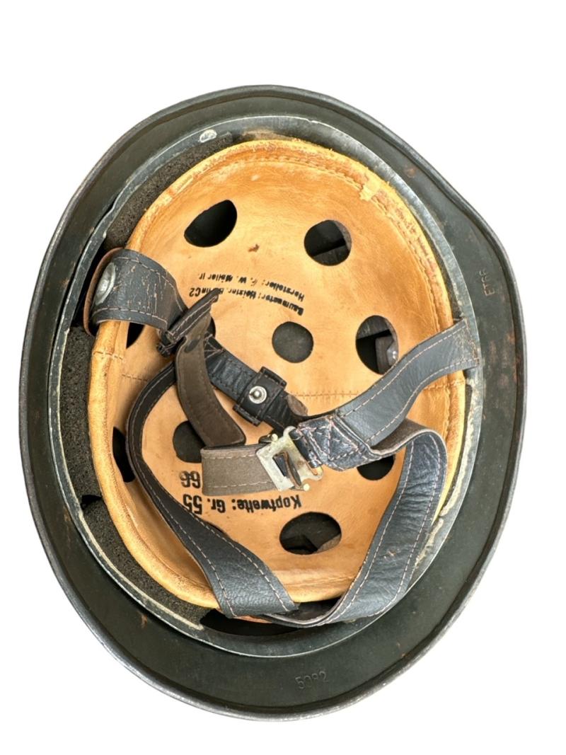 M38 single decal late war Fallschirmjäger helmet