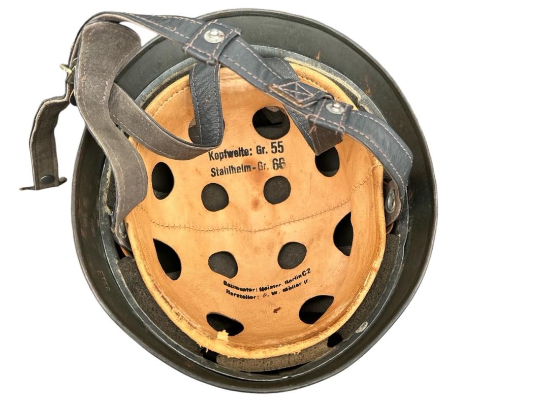 M38 single decal late war Fallschirmjäger helmet