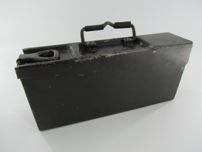 Steel MG34 u. MG42 ammunition case