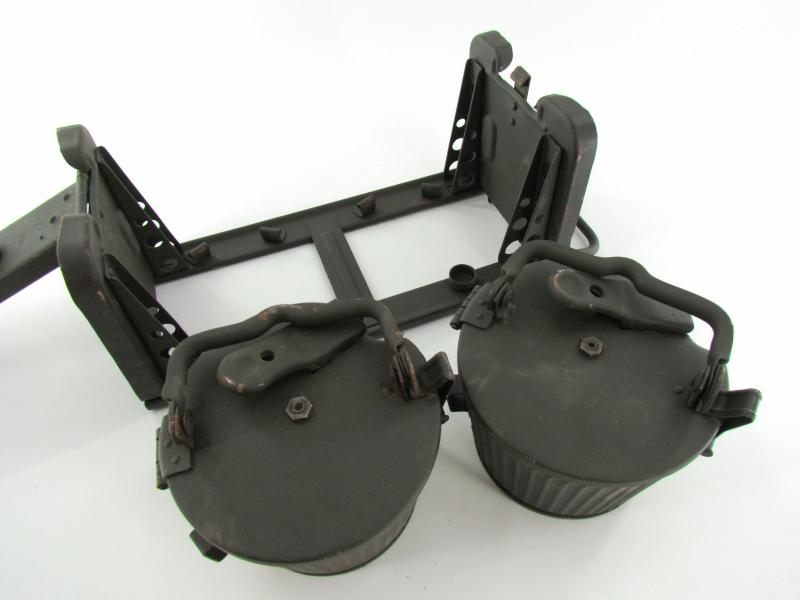 Wehrmacht MG 34/42 Drum Carrier with 2 Drums