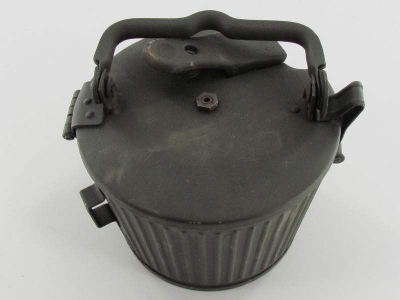 Wehrmacht MG 34/42 Drum Carrier with 2 Drums