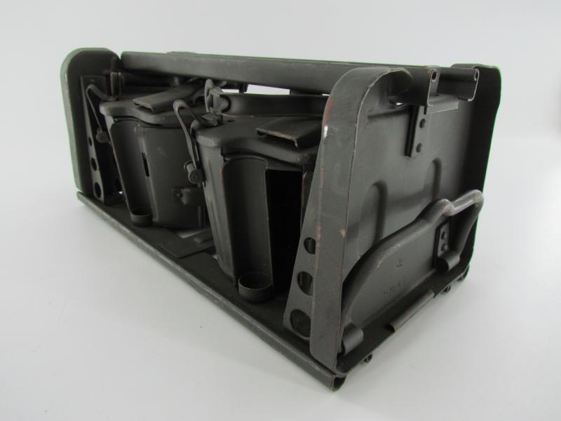 Wehrmacht MG 34/42 Drum Carrier with 2 Drums