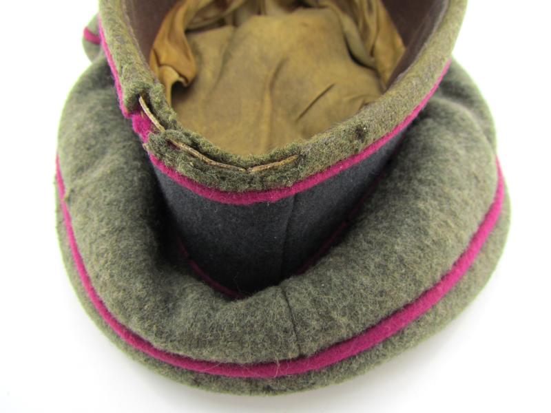 Wehrmacht (Heer) Nebelwerfer Truppen ( Smoke Troops ) Officer 'Crusher' Visor Cap