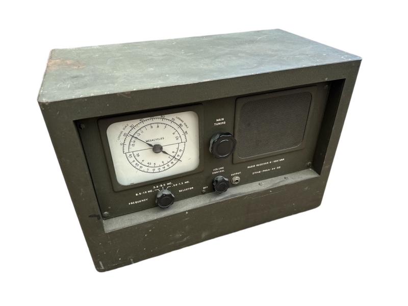 US WWII Army Signal Corps Radio Receiver R-100/URR
