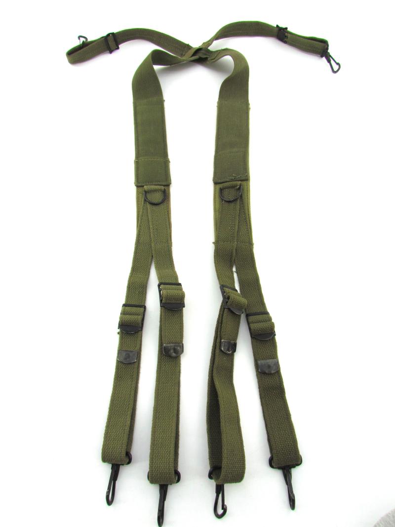 US WWII M1943 suspenders marked US 1945
