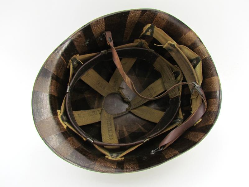 US WWII M1 ( fixed bale ) Combat Helmet with Liner