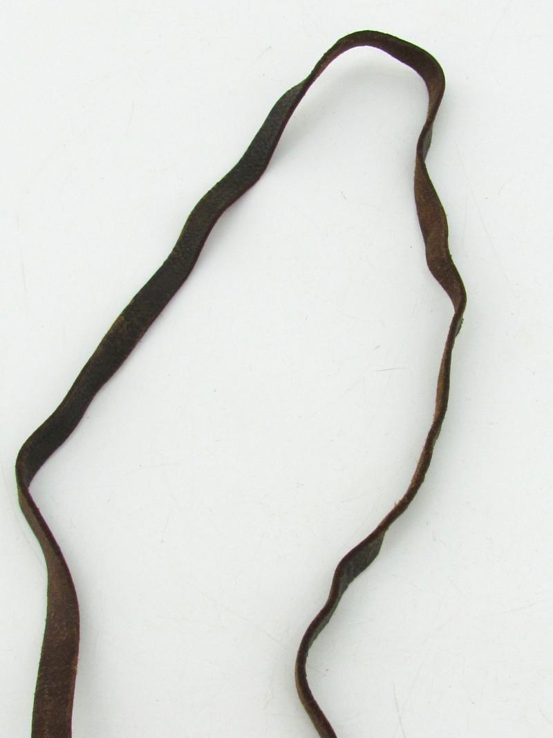 Wehrmacht binoculars Leather Straps & Anti-Movement Flap