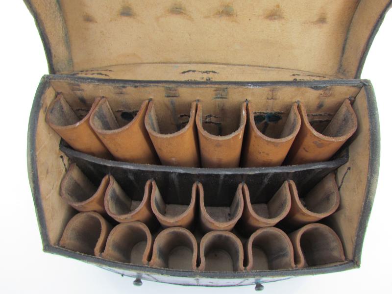 Wehrmacht Flare Ammunition Pouch 1936 with strap