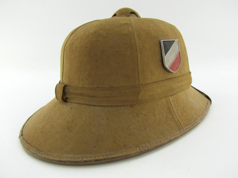Wehrmacht Army (Heer) tropical ‘Afrikakorps’ first pattern pith helmet