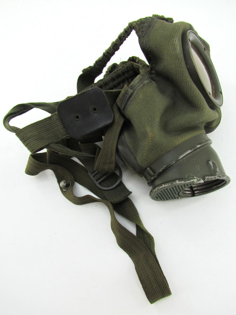 WH/SS Gasmask Cannister With Contents 1943