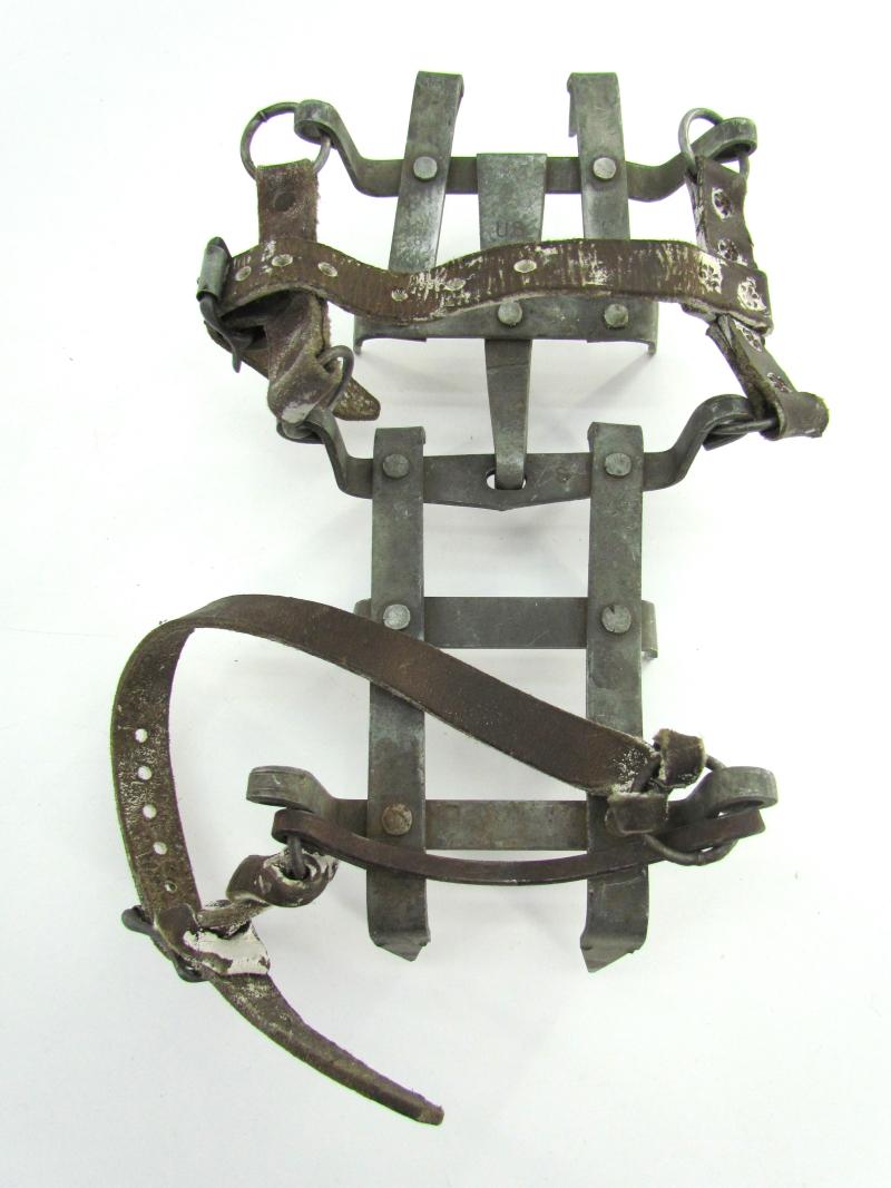 US WWII ( Mountain Troops ) Crampons