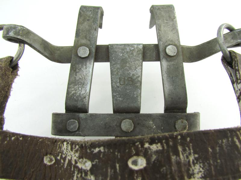 US WWII ( Mountain Troops ) Crampons