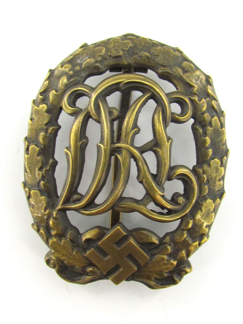 DRL Sportabzeichen ( sport badge 3rd class - bronze )