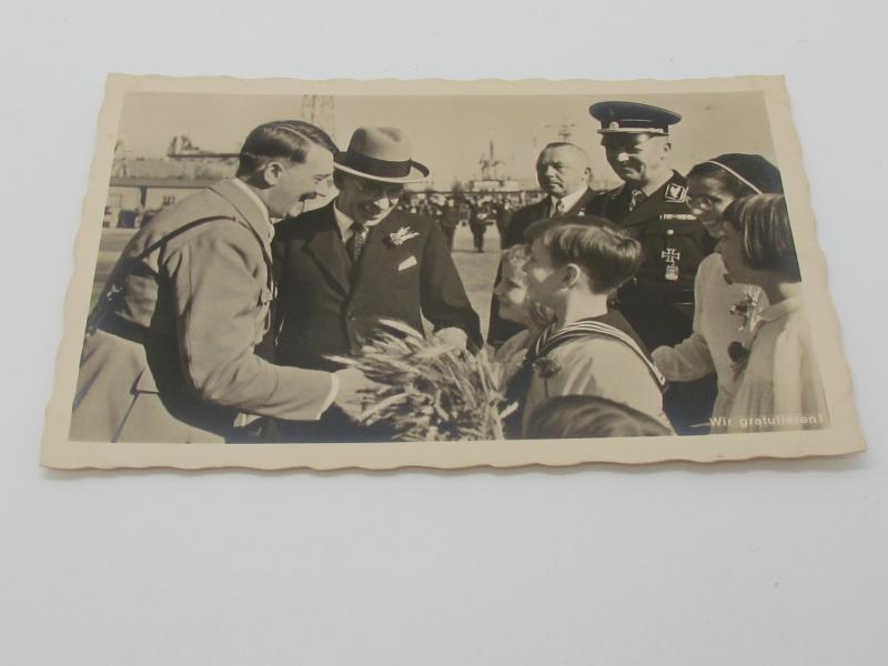 Postcard : Adolf with entourage