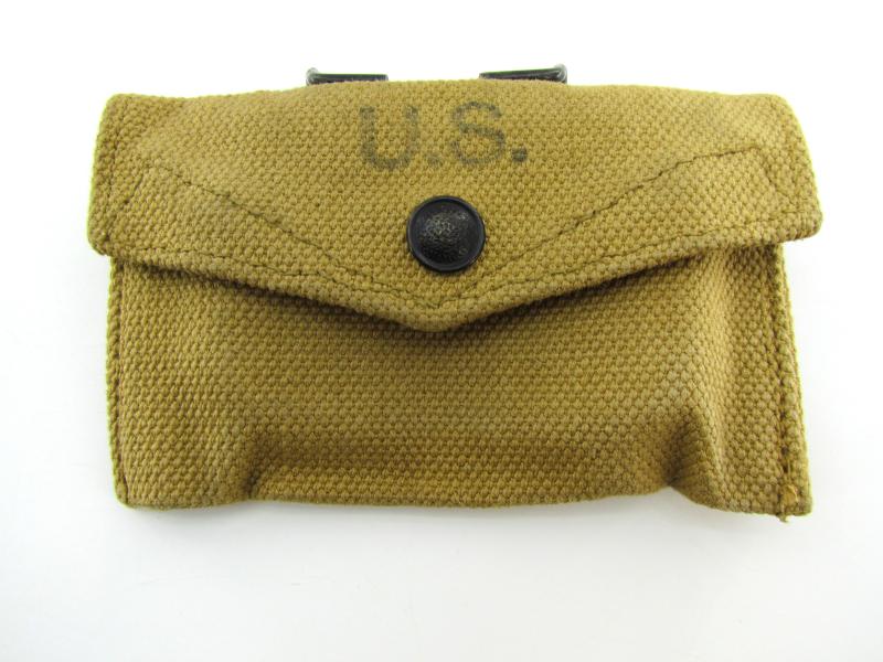 US WWII M-1942 British Made First-Aid Pouch