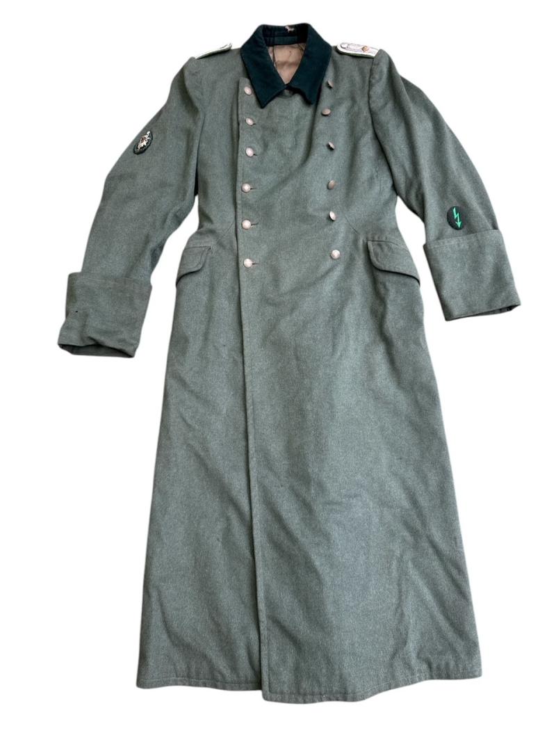 Wehrmacht ( Heer ) mountain trooper ‘Gebirgsjäger’ Oberleutnant  M36 Greatcoat