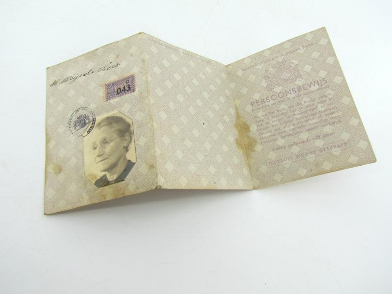 Dutch 'Persoonsbewijs' ( Identity card )