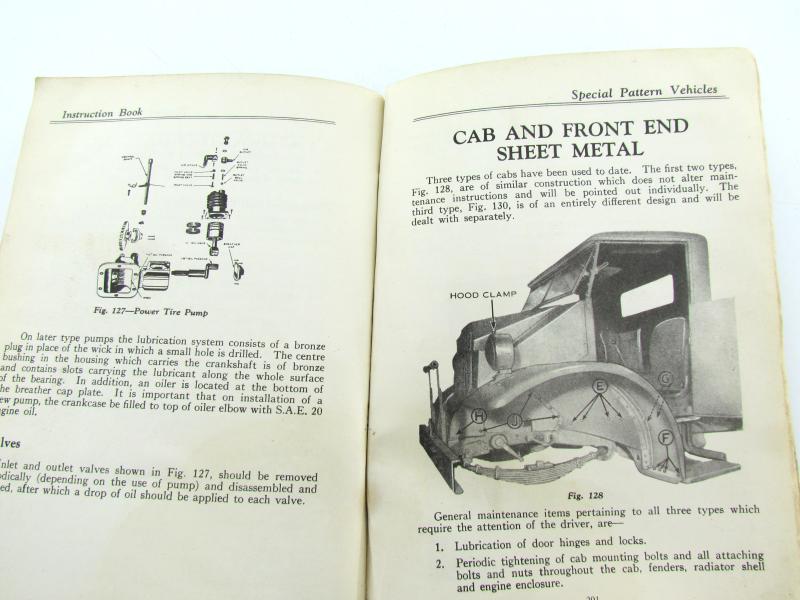 Instruction Book Ford Special Pattern Vehicles