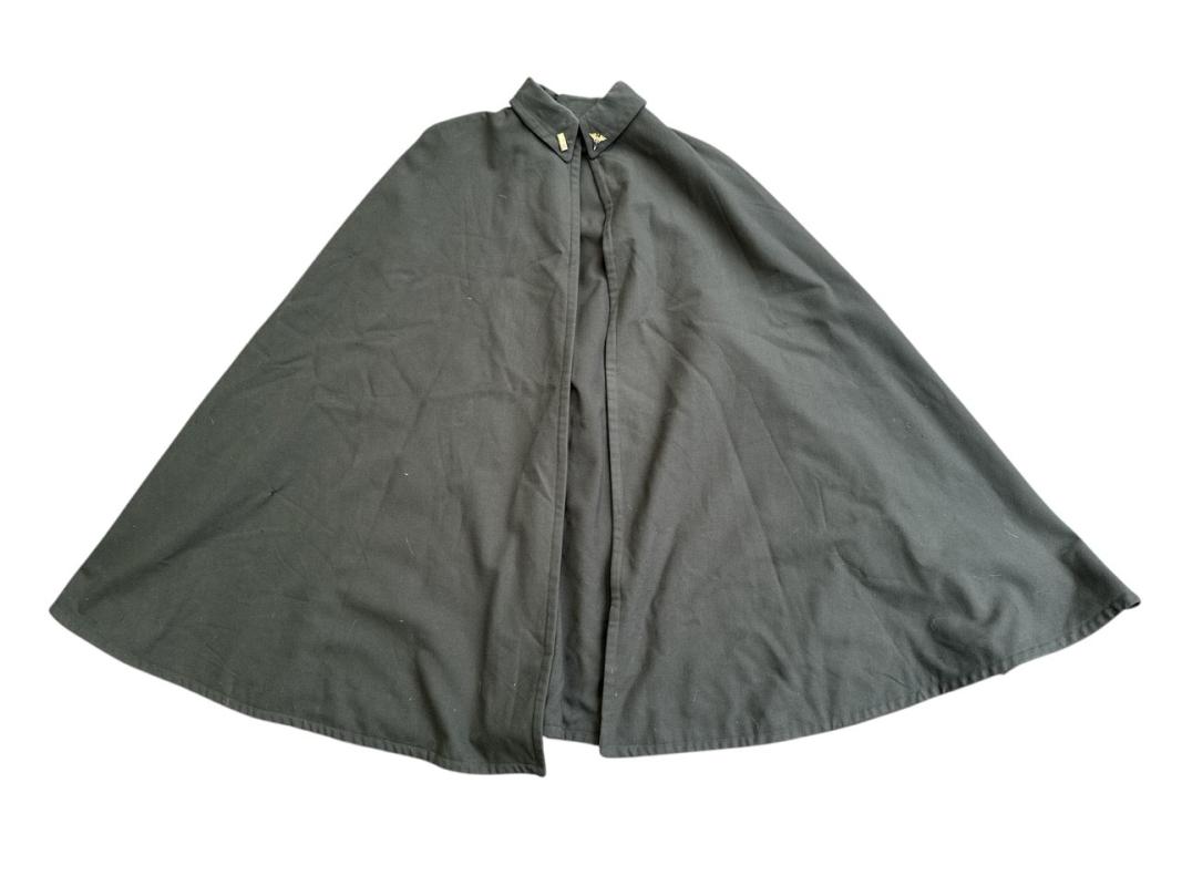 US WWII Nurse Cape