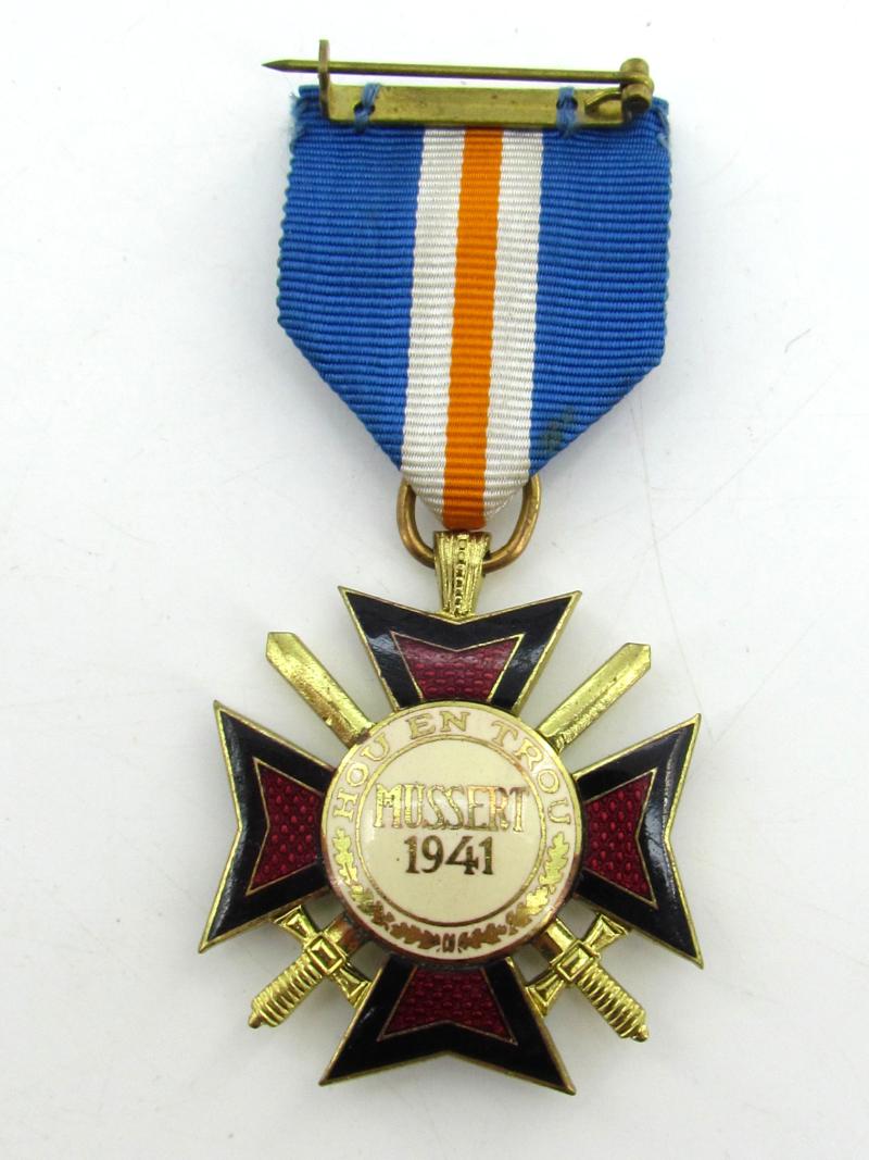 Cased NSB 'Oostlandkruis' ( Mussert Kruis )