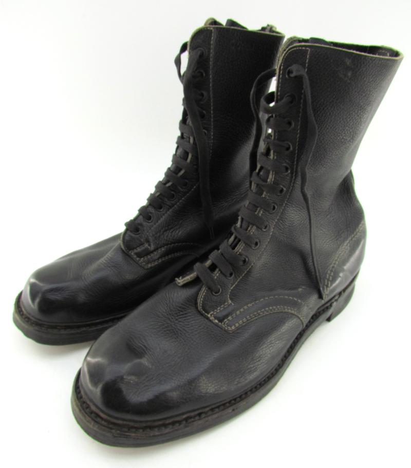 2nd Model Fallschirmjäger Jumpboots in Black Leather