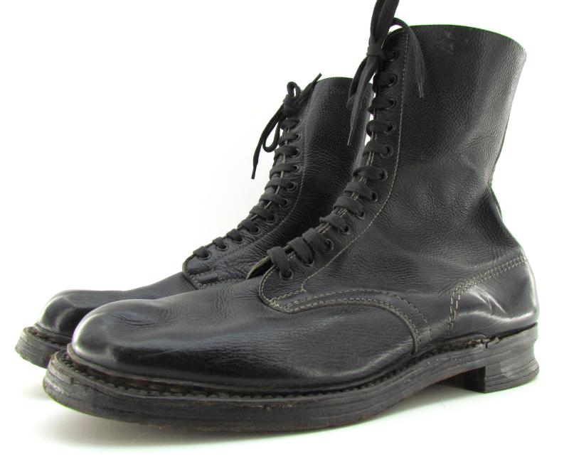 2nd Model Fallschirmjäger Jumpboots in Black Leather