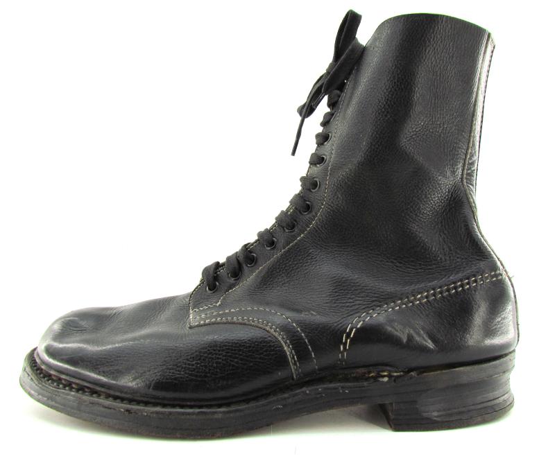 2nd Model Fallschirmjäger Jumpboots in Black Leather