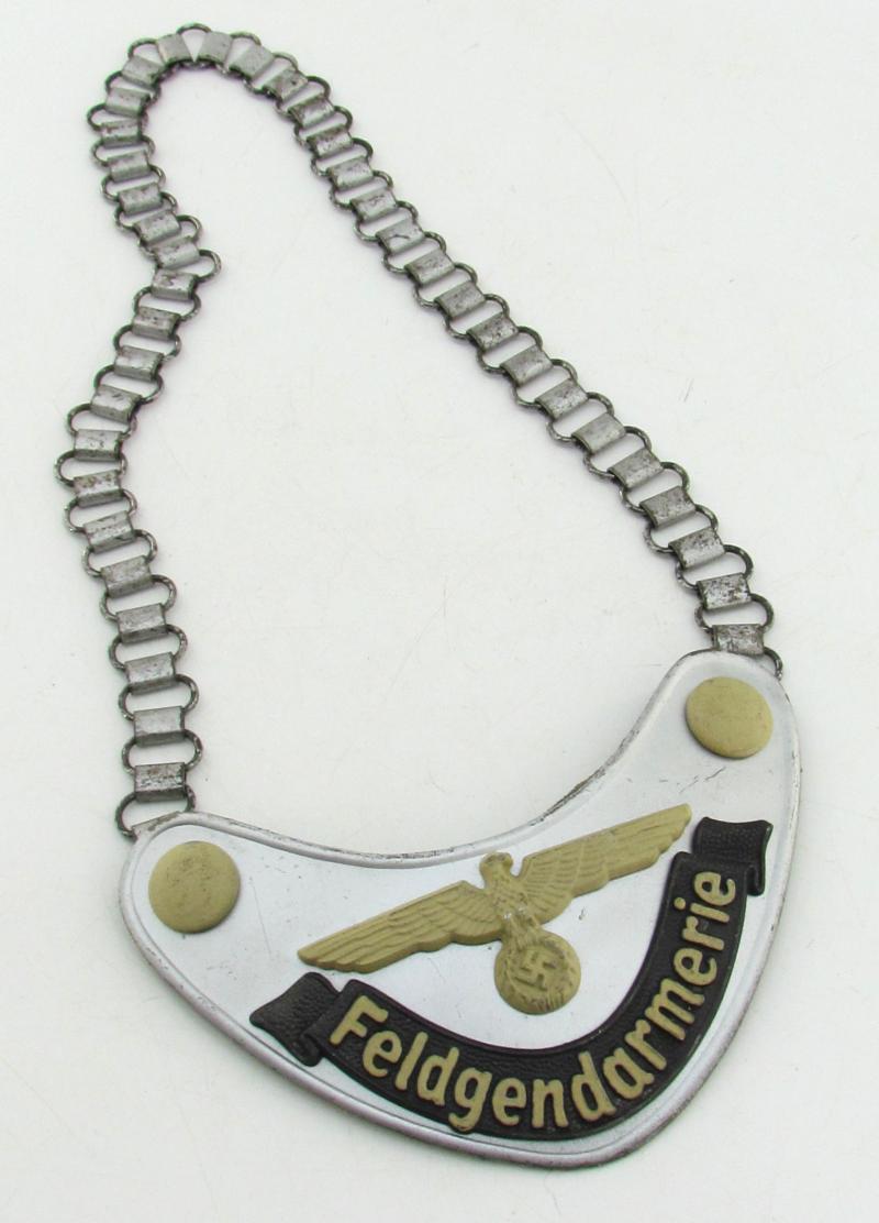 Wehrmacht 'Feldgendarmerie' Gorget