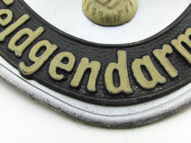 Wehrmacht 'Feldgendarmerie' Gorget