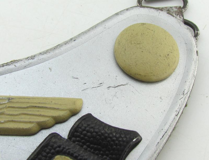 Wehrmacht 'Feldgendarmerie' Gorget