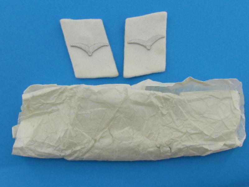 Hermann Göring division collar tabs ( unissued )
